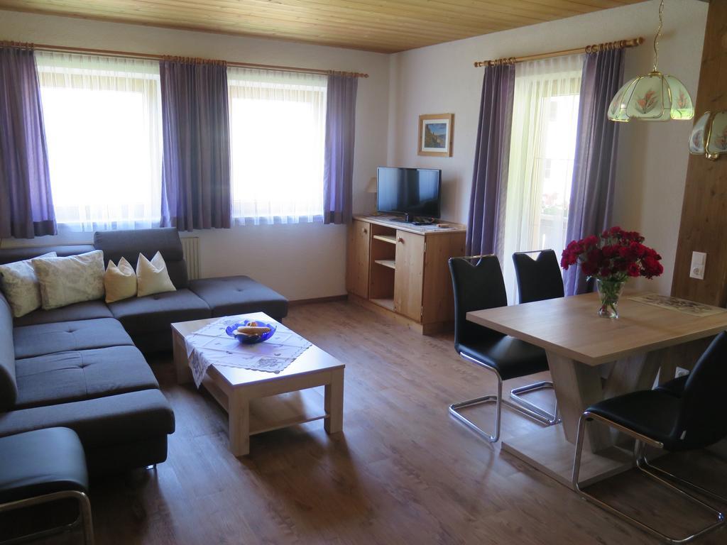 Appartment Nill Hippach Buitenkant foto