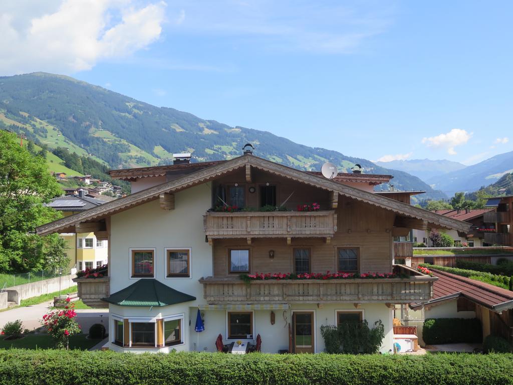 Appartment Nill Hippach Buitenkant foto